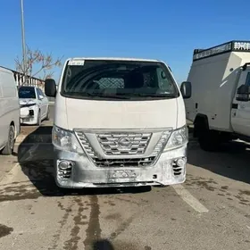 Nissan Urvan 2021