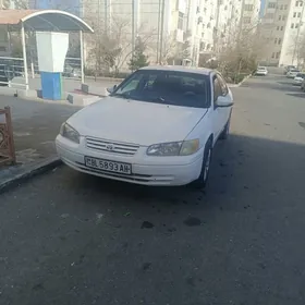 Toyota Camry 1999