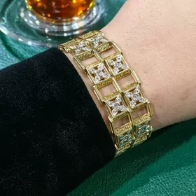 Gyzyl Dior braslet yerewan