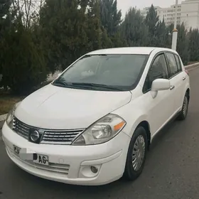 Nissan Versa 2010