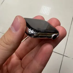 Apple Watch s7 45 Silver stain