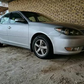 Toyota Camry 2004