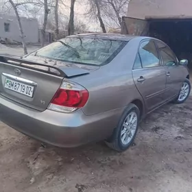 Toyota Camry 2005