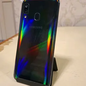 Samsung A40