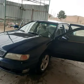 Nissan Cefiro 1995