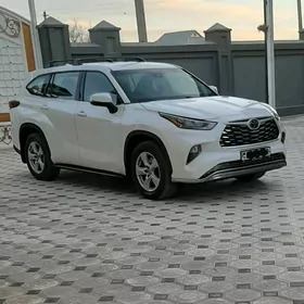 Toyota Highlander 2020