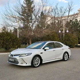 Toyota Camry 2018