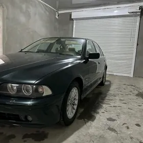 BMW E39 2002