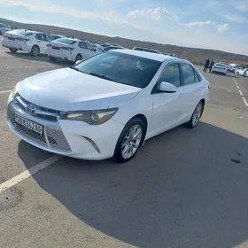 Toyota Camry 2017