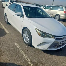 Toyota Camry 2016