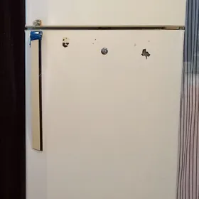 Б/У холодильник. На запчасти