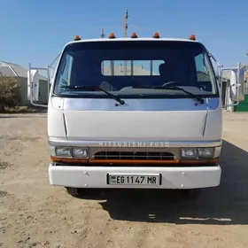 Mitsubishi Canter 2004