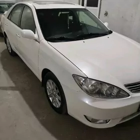 Toyota Camry 2003
