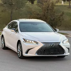 Lexus ES 350 2019