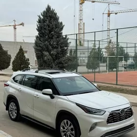 Toyota Highlander 2020