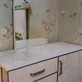 айналы камод