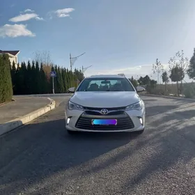 Toyota Camry 2017