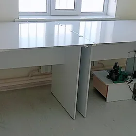 Dikinçilik uçin parta stol