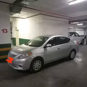 Nissan Versa 2011