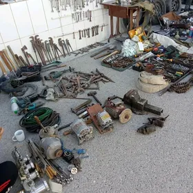 ключи. сьеключи съёмник тиски