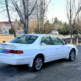 Toyota Camry 1999