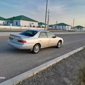 Toyota Camry 2000