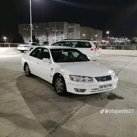 Toyota Camry 1999