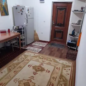 хурмант сатлык жай