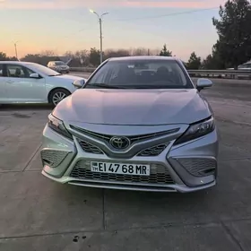 Toyota Camry 2022