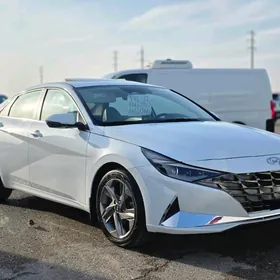 Hyundai Elantra 2022