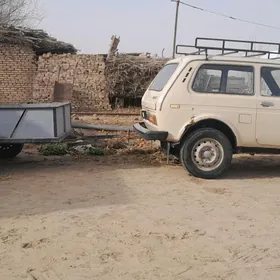 Lada Niva 1987