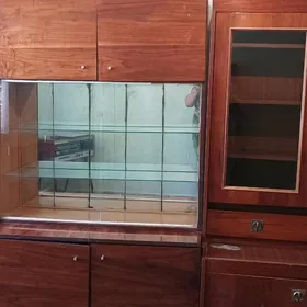 Сервант/ Шкаф