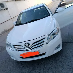 Toyota Camry 2010