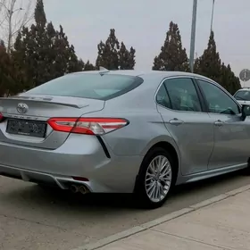 Toyota Camry 2020