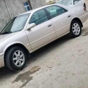 Toyota Camry 1999