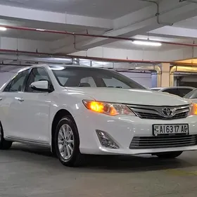 Toyota Camry 2012