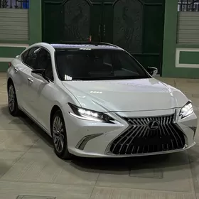 Lexus ES 350 2022