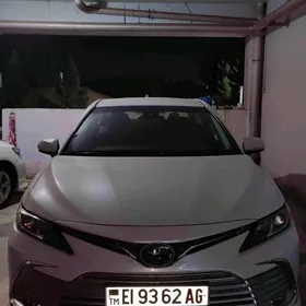 Toyota Camry 2022