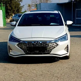 Hyundai Elantra 2020