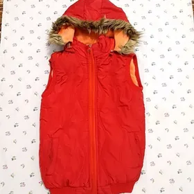 gyz çaga yeñsiz geýlen arasssa