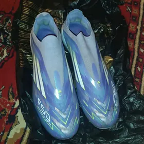 Butsy taze cykan Adidas f50