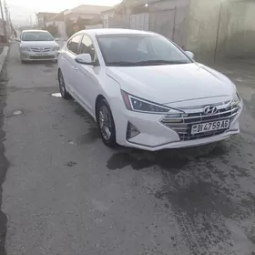 Hyundai Elantra 2020