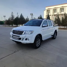 Toyota Hilux 2014