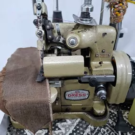 Jukki maşyn we awerlok