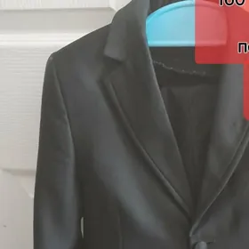 Школьный кастюм