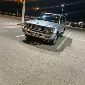 Toyota Land Cruiser 2000