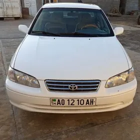 Toyota Camry 1999