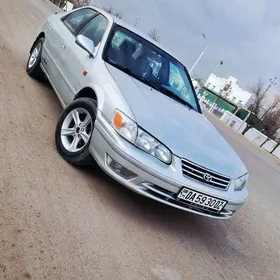 Toyota Camry 1999