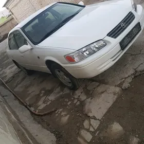Toyota Camry 1999
