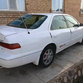 Toyota Camry 1999